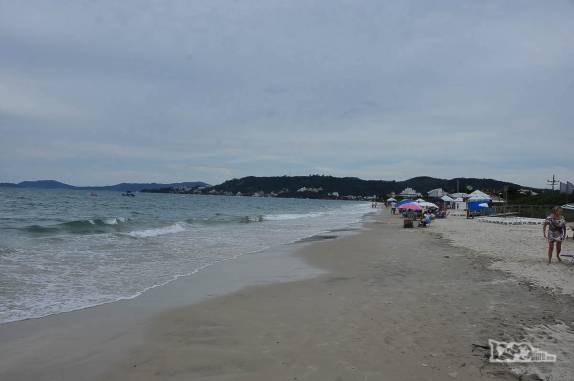 Fim de tarde em Jurerê Internacional, praia no norte de Florianópolis, Santa Catarina